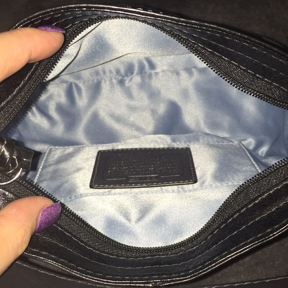 Authentic Coach purse - Picture 3 of 5